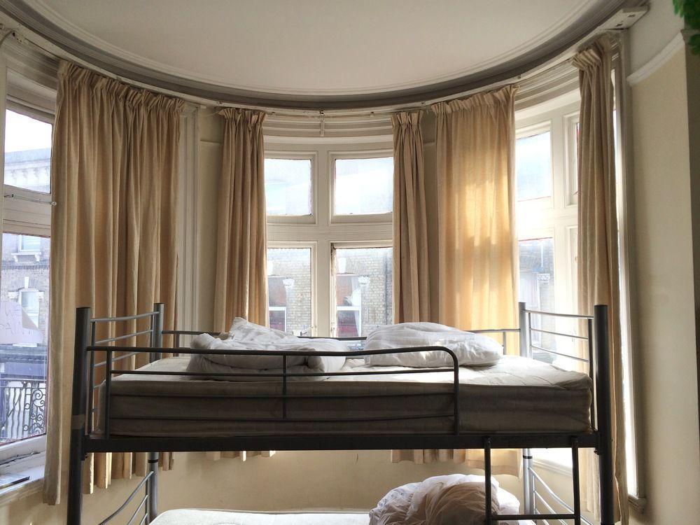 Hootananny Hostel Лондон Экстерьер фото